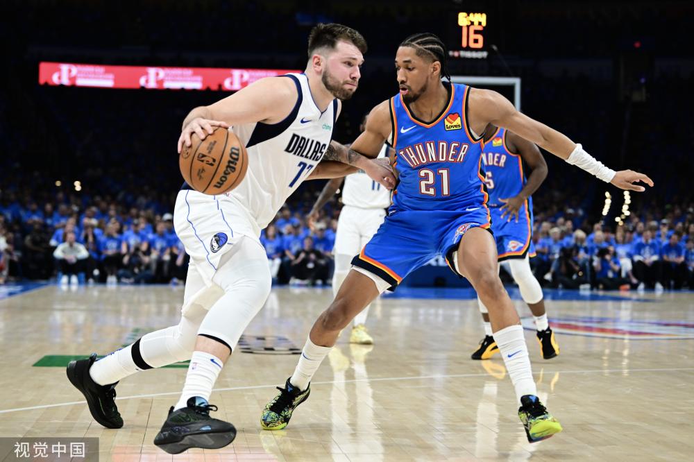 更彰显了她 更彰显了她