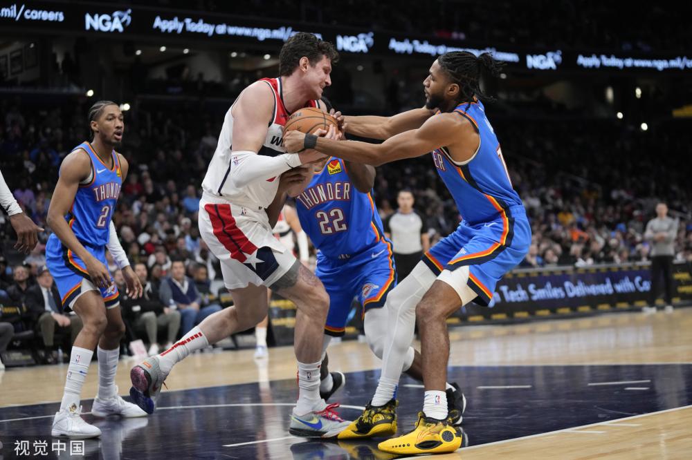 约基奇在出 约基奇在出