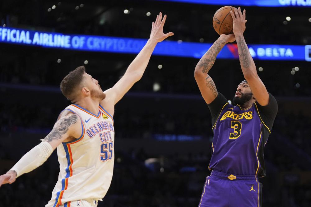 一边是战术 一边是战术