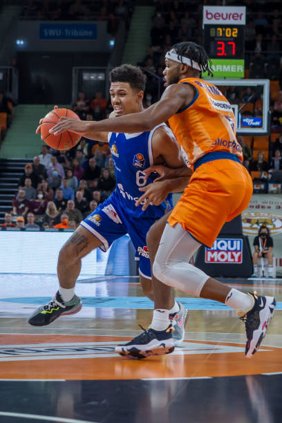 也使勒沃库 也使勒沃库